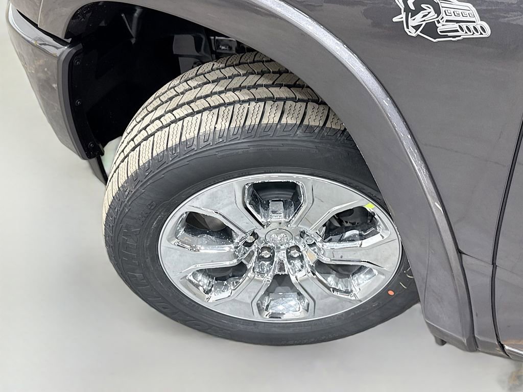 New 2026 RAM 1500 4x4 Crew Cab image 41
