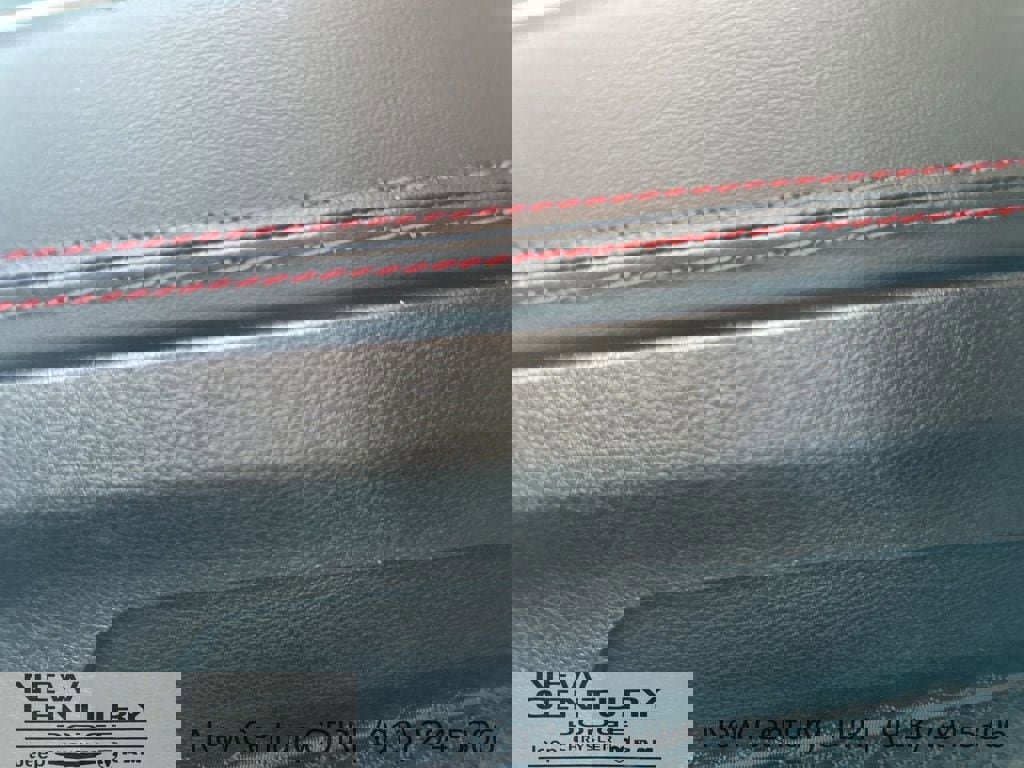 Used 2025 Dodge Durango GT image 32