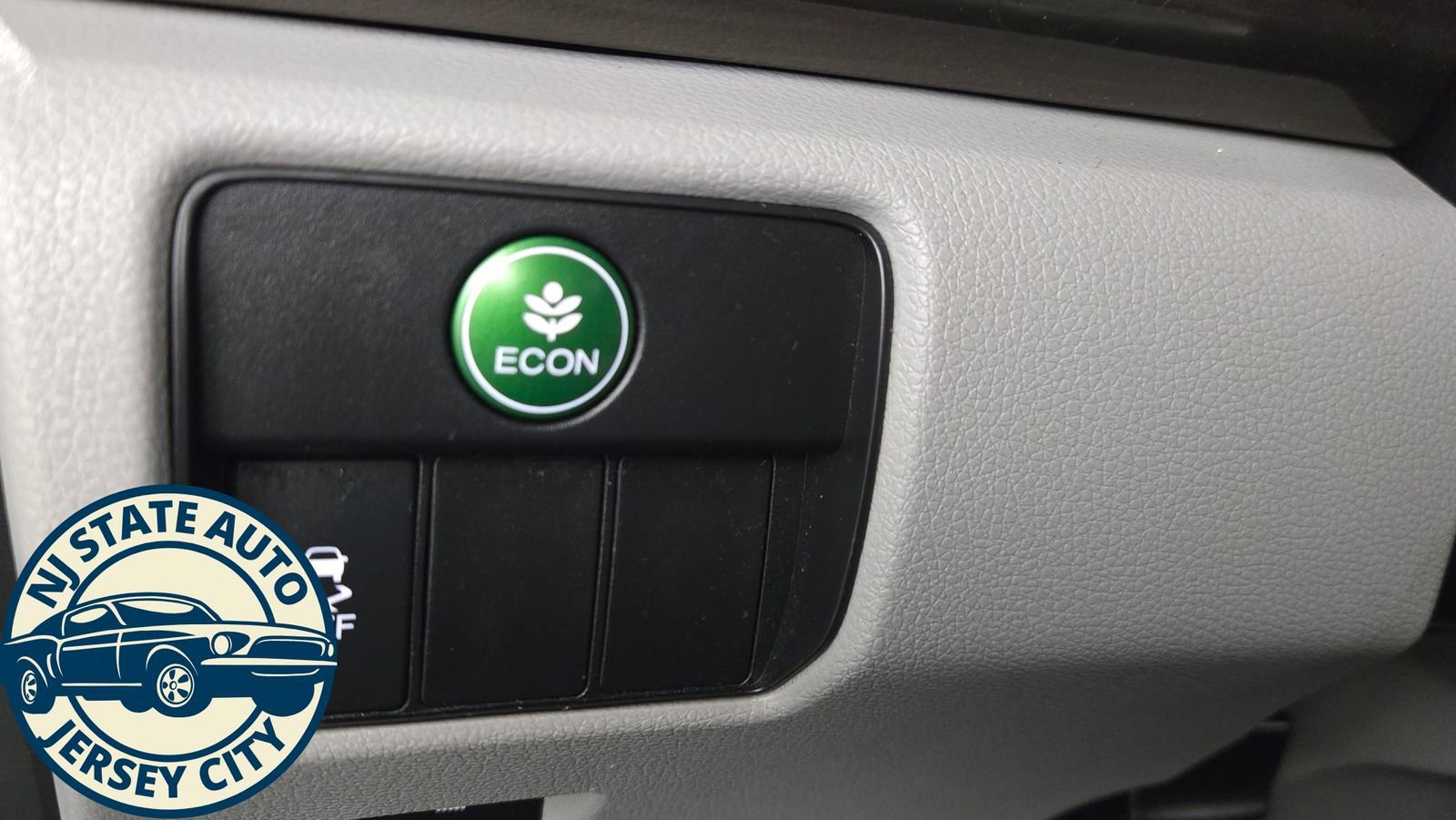 Used 2017 Honda Accord EX-L image 25