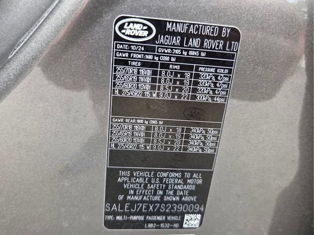 Used 2025 Land Rover Defender 110 S AWD/4WD image 22