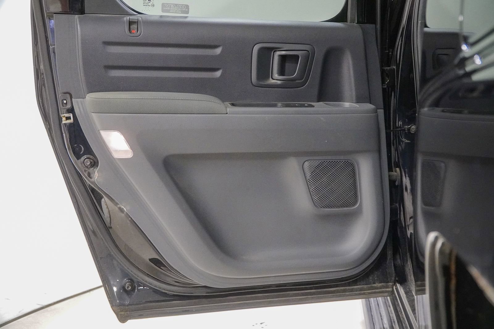 Used 2007 Honda Ridgeline RTX image 41