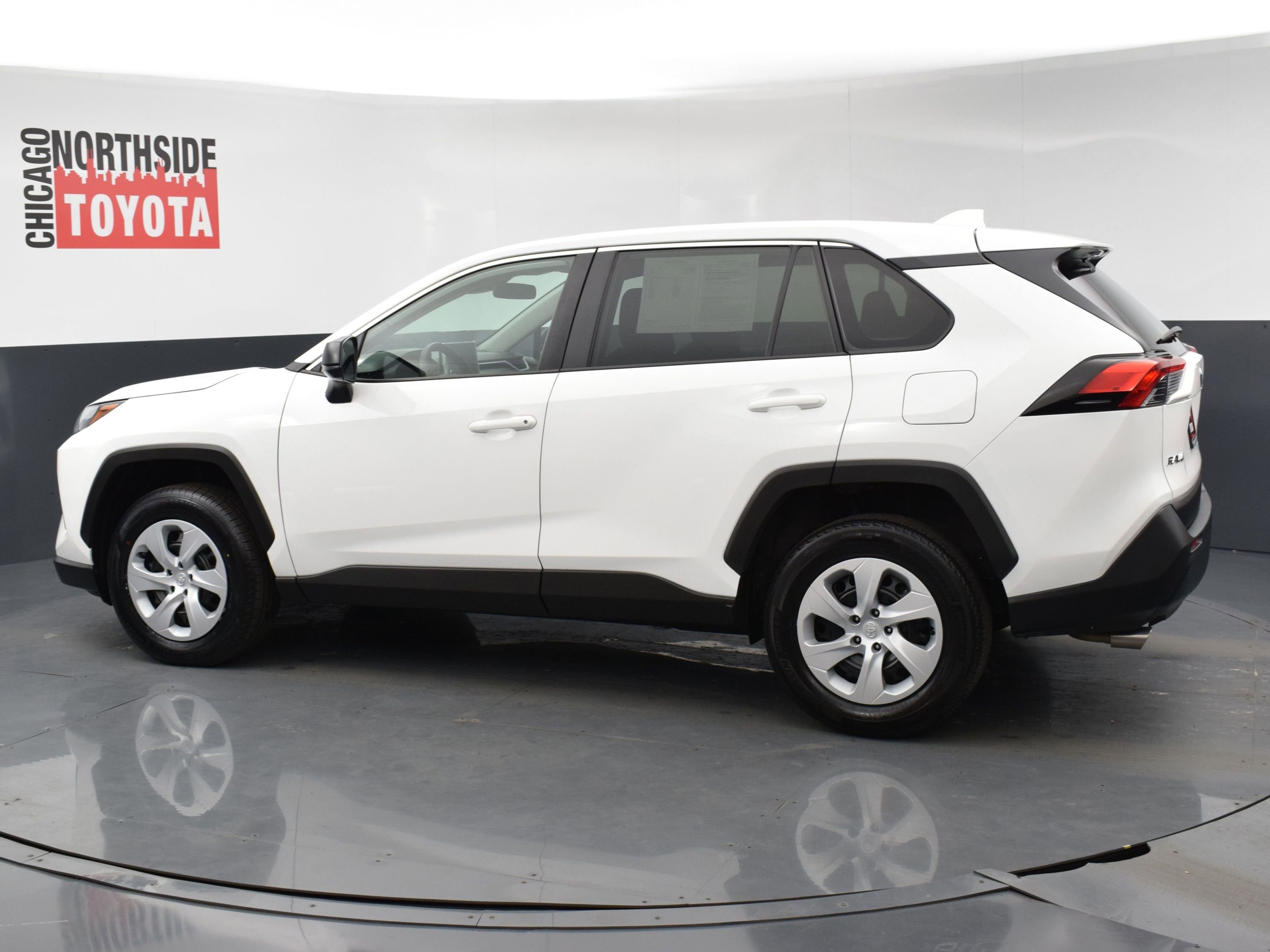 Used 2024 Toyota RAV4 LE image 2