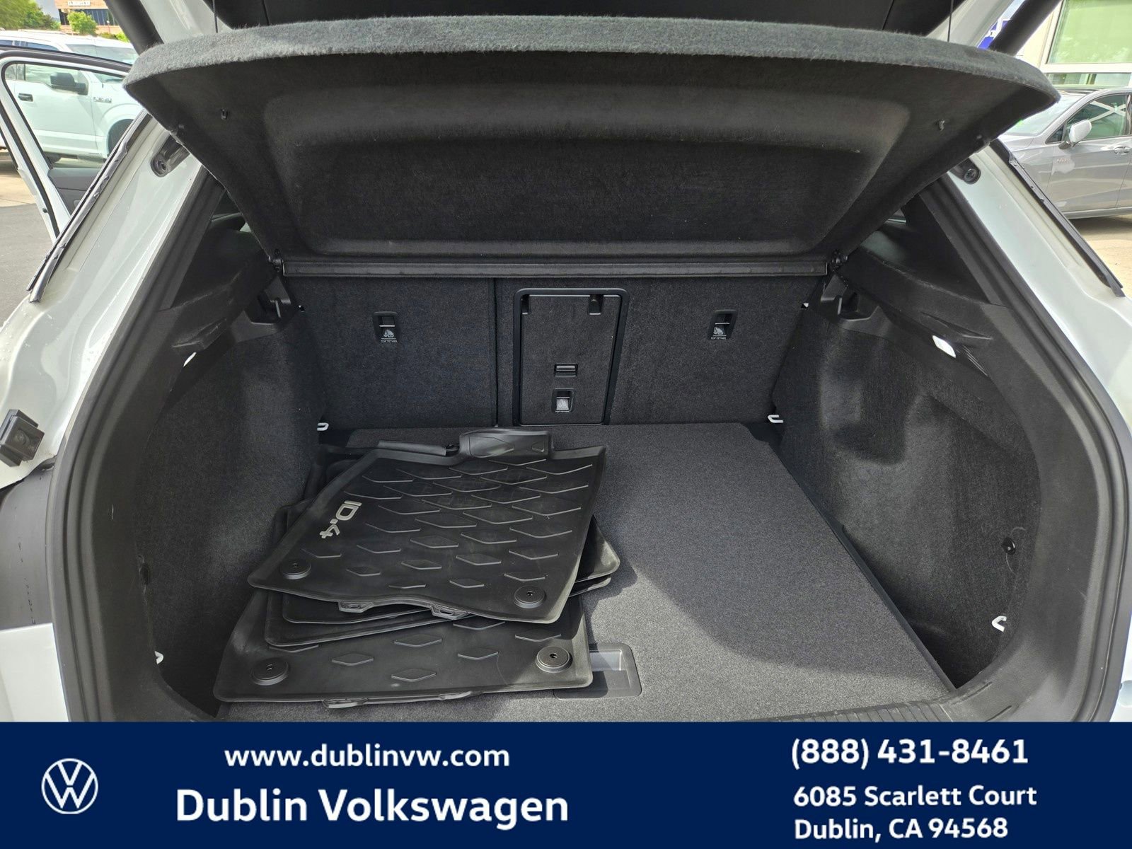 Used 2023 Volkswagen ID.4 Pro S image 23