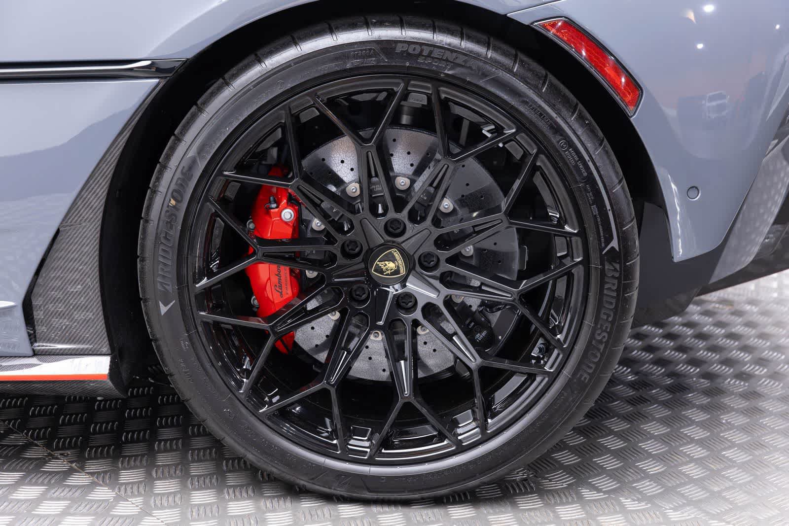 Used 2026 Lamborghini Temerario AWD/4WD image 44