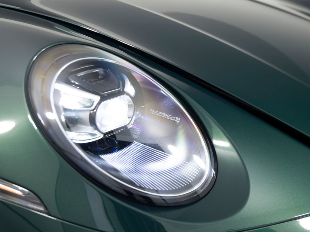 Used 2022 Porsche 911 Turbo S image 39