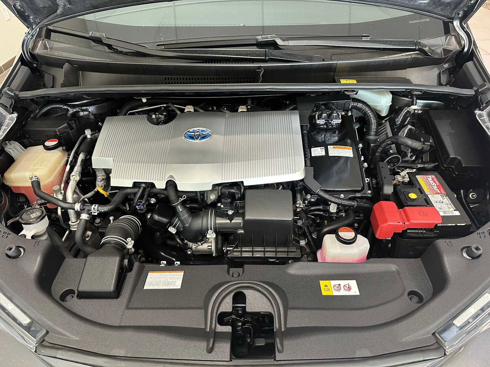 Used 2016 Toyota Prius Two image 9