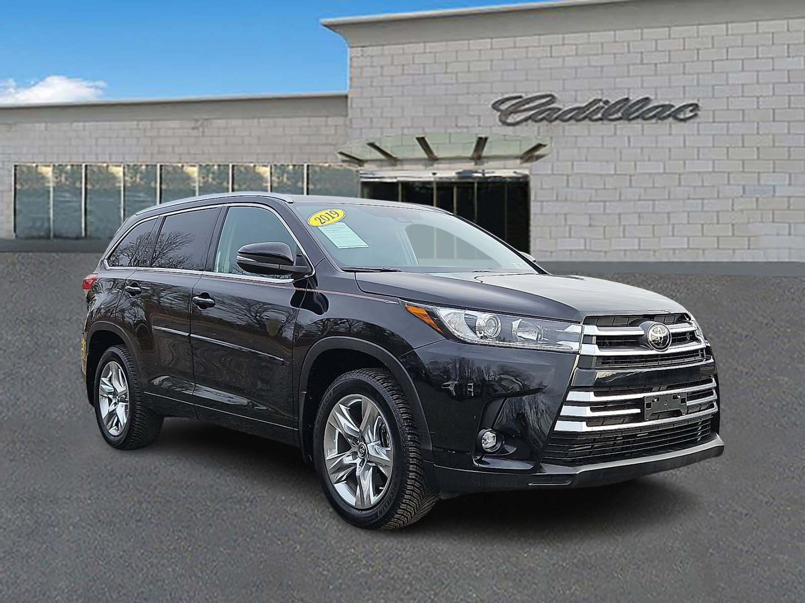 Used 2019 Toyota Highlander Limited image 3