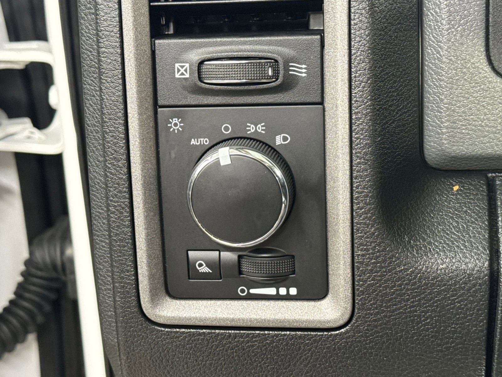 Used 2016 RAM 1500 Tradesman w/ Power & Remote Entry Group image 37