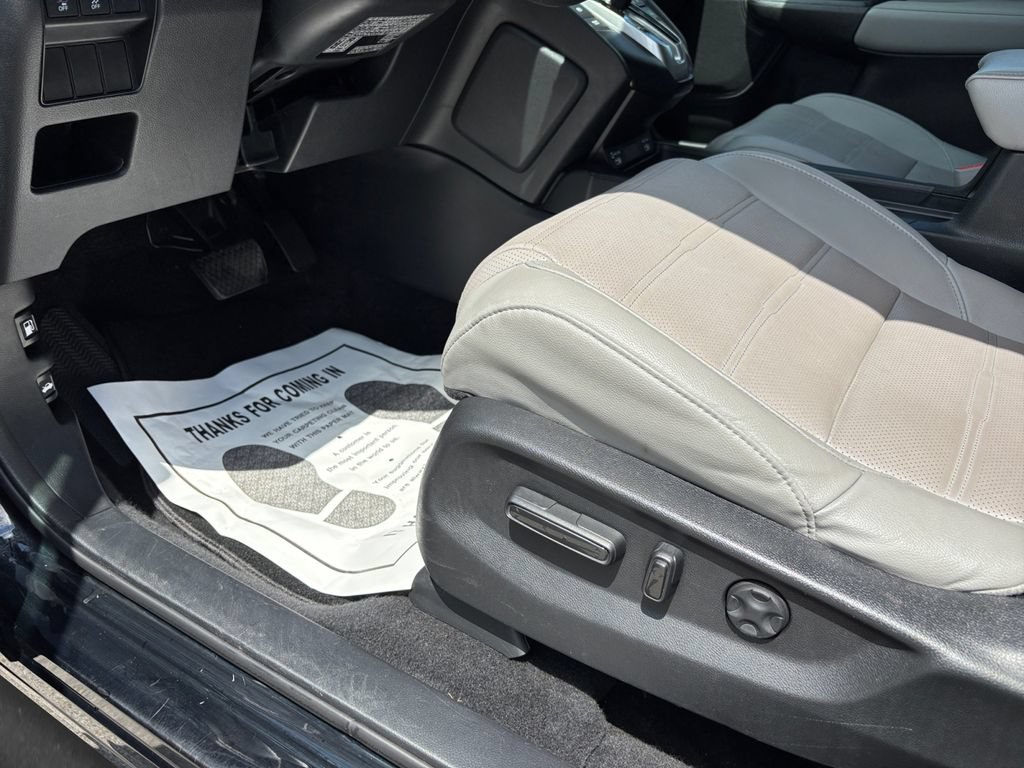 Used 2022 Honda CR-V EX-L image 37