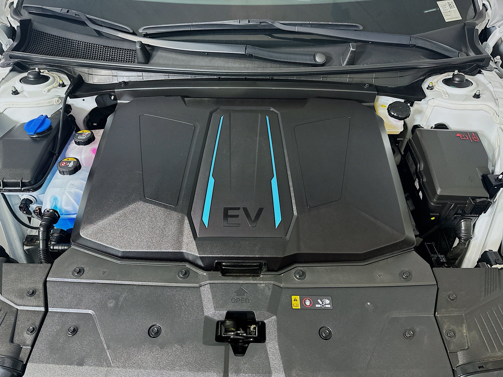 Used 2024 Hyundai Ioniq 5 Limited RWD image 35
