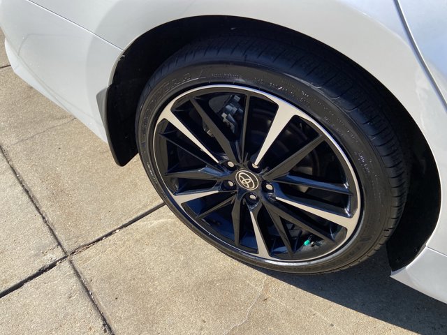 Used 2020 Toyota Camry XSE image 30