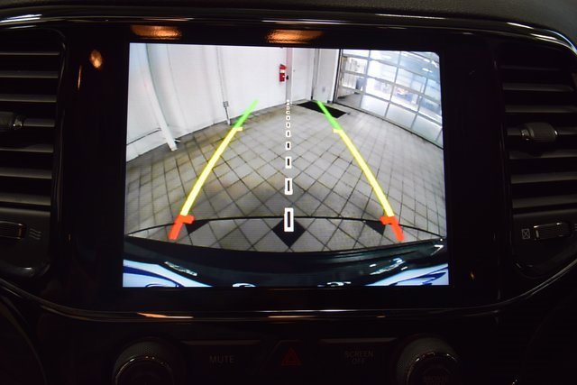 Used 2020 Jeep Grand Cherokee Altitude image 48