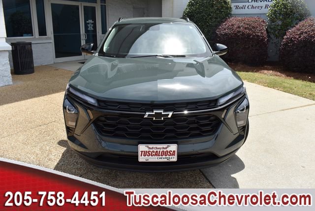 New 2026 Chevrolet Trax LT w/ Midnight Edition FWD image 4