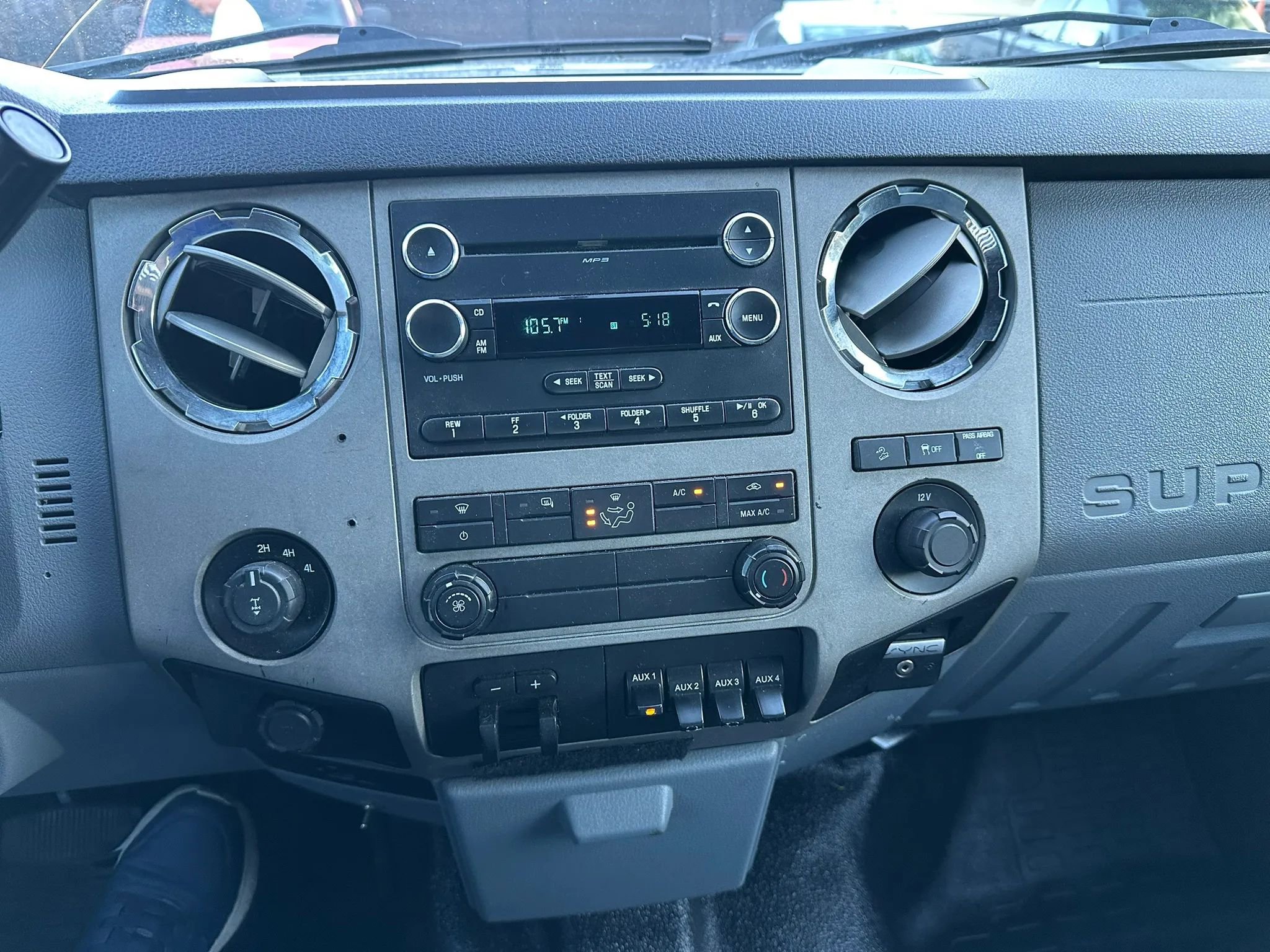 Used 2016 Ford F250 XLT w/ XLT Premium Package image 21