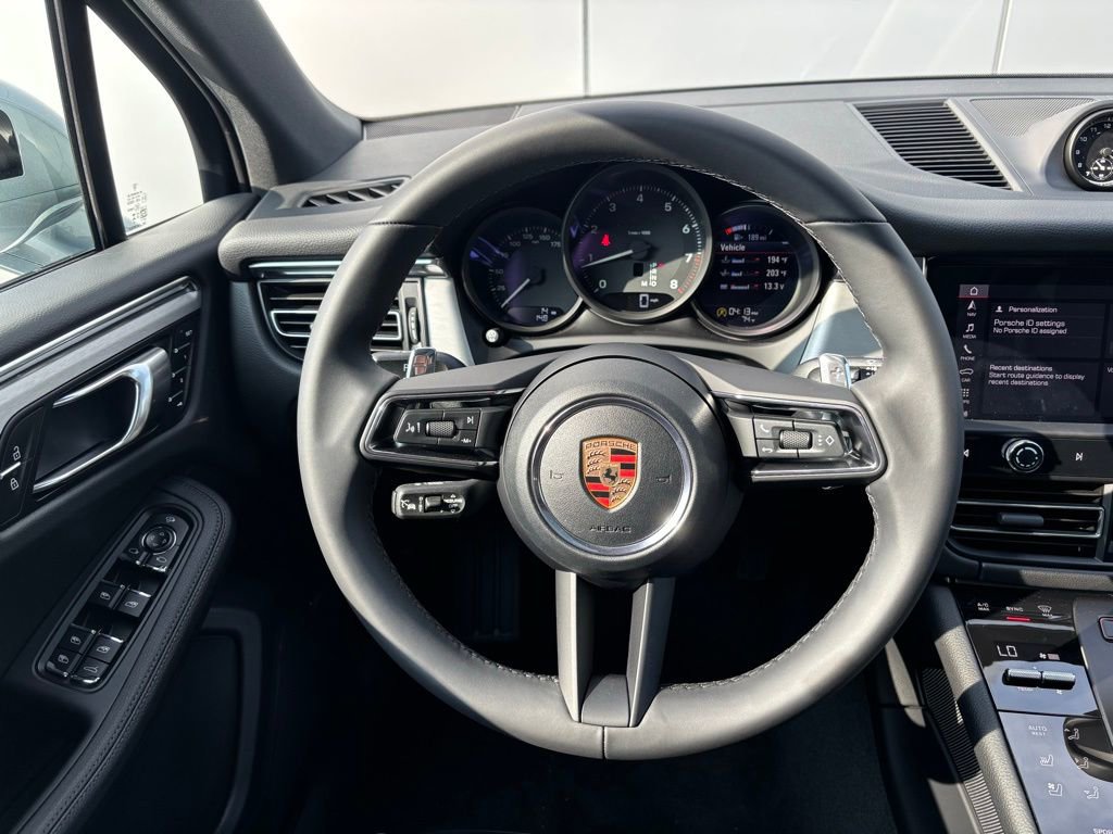 New 2026 Porsche Macan image 22