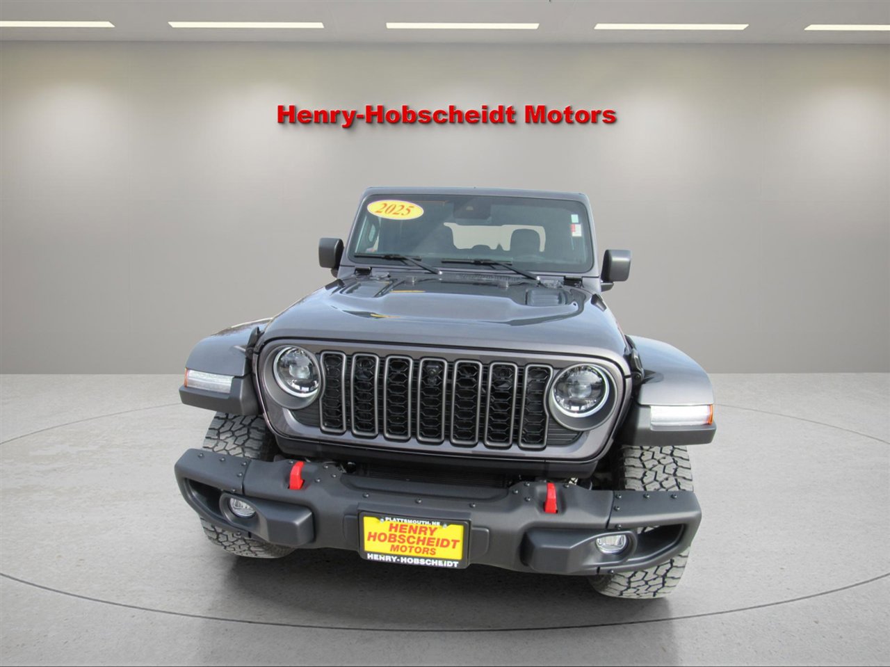 Used 2025 Jeep Gladiator Rubicon image 2