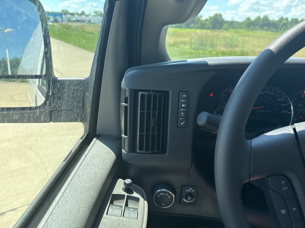 New 2025 Chevrolet Express 2500 w/ Driver Convenience Package RWD image 15
