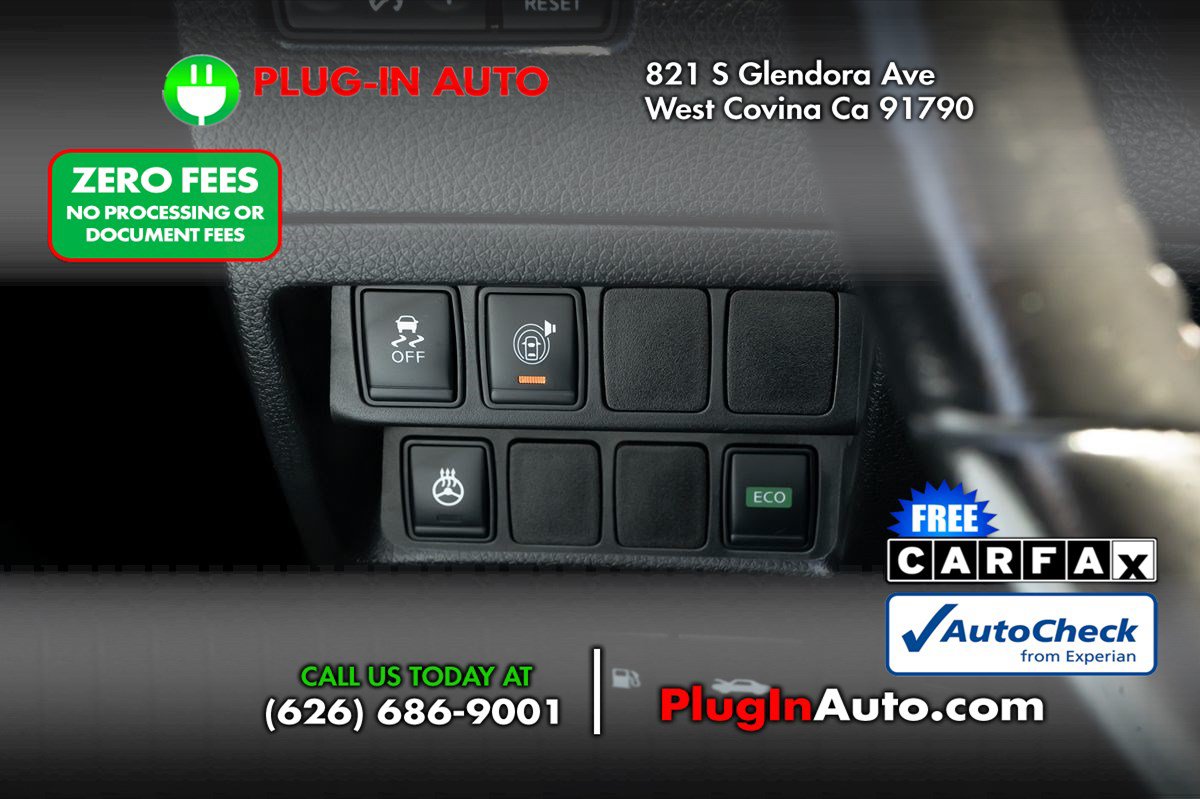 Used 2017 Nissan Rogue Sport SL w/ SL Premium Package FWD image 19