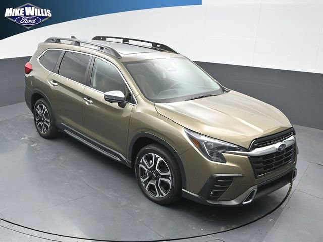 Used 2023 Subaru Ascent Touring image 9
