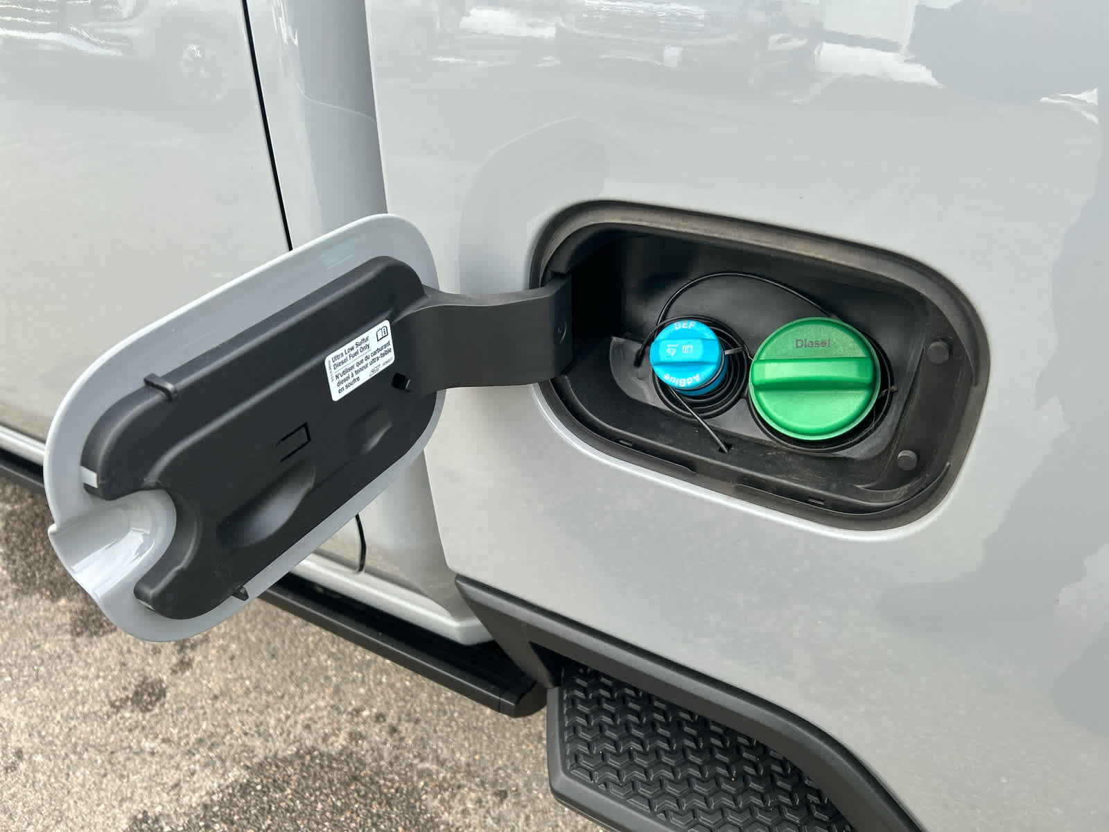 Certified 2024 Chevrolet Silverado 3500 LTZ w/ LTZ Plus Package image 9