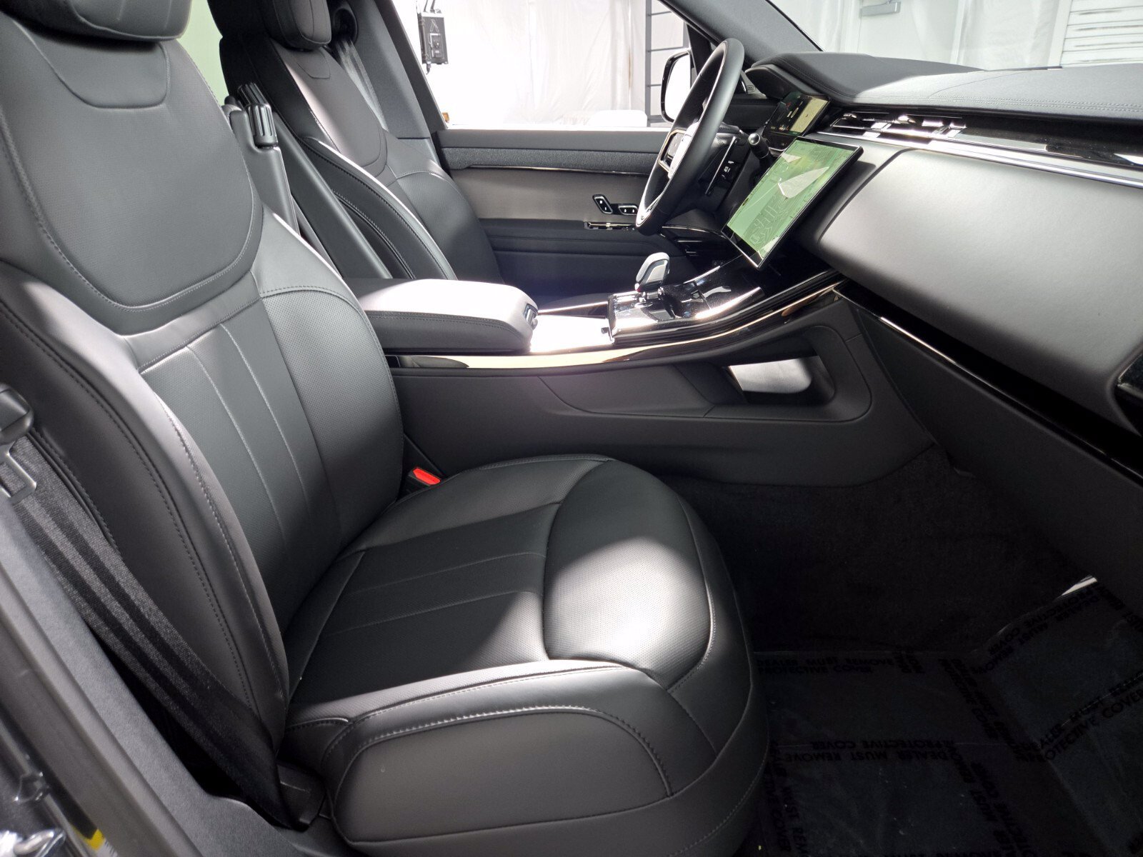 New 2026 Land Rover Range Rover Sport Dynamic SE AWD/4WD image 3