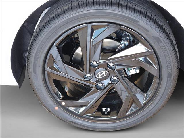 New 2026 Hyundai Elantra SEL Sport Premium image 9