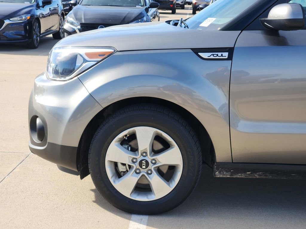 Used 2019 Kia Soul Base w/ Convenience Package image 11
