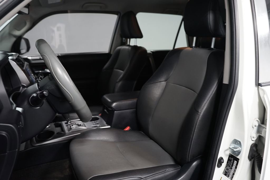 Used 2021 Toyota 4Runner SR5 Premium image 6