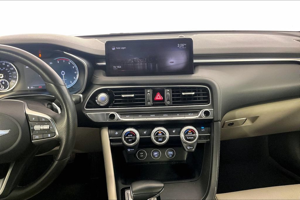 Used 2022 Genesis G70 2.0T RWD image 8