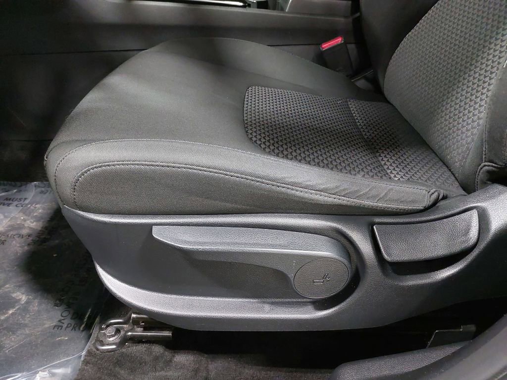 Used 2023 Kia Sportage LX image 28