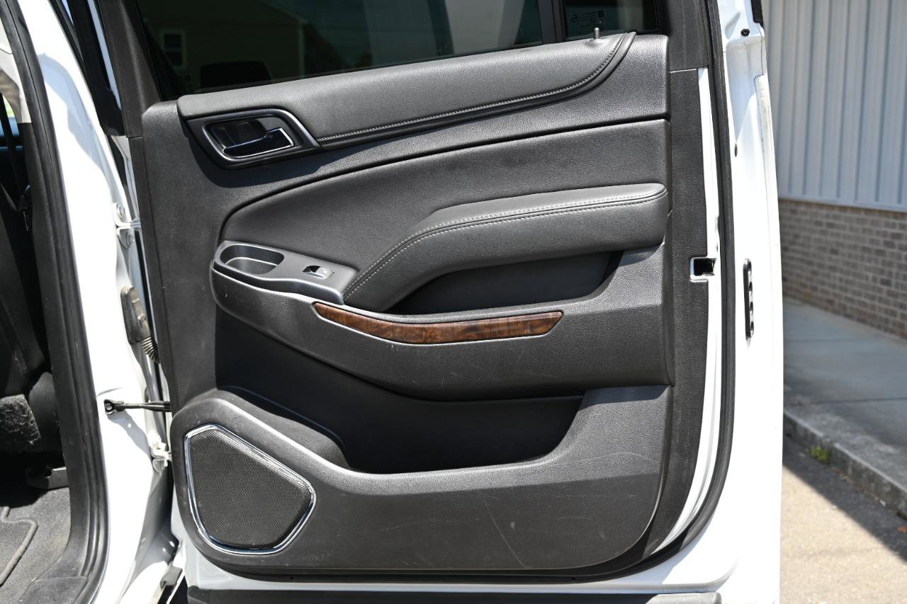Used 2019 Chevrolet Suburban LT AWD/4WD image 41