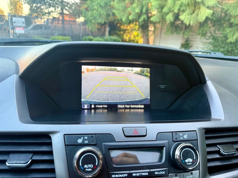 Used 2015 Honda Odyssey Touring image 14