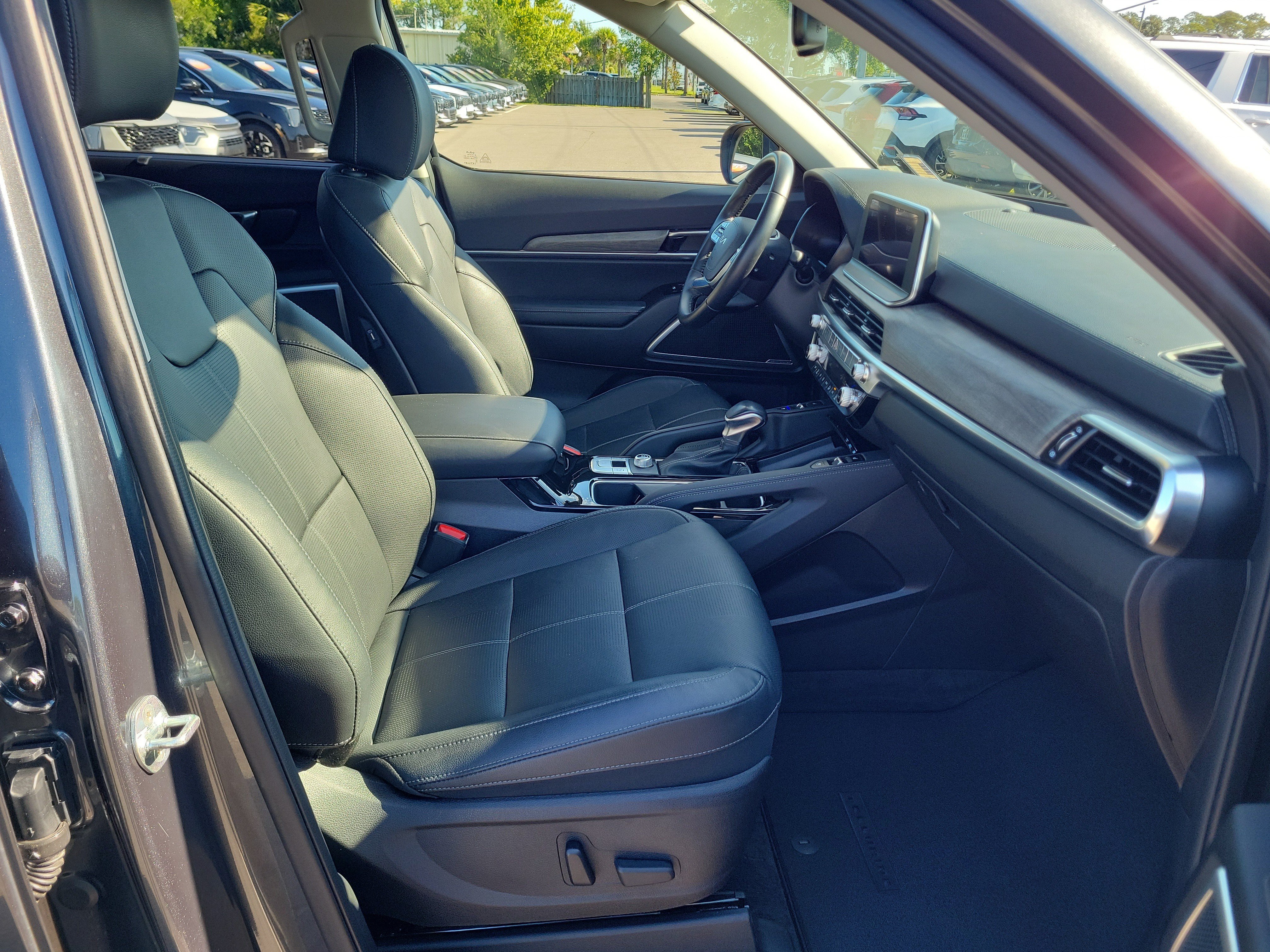 Certified 2022 Kia Telluride EX FWD image 7