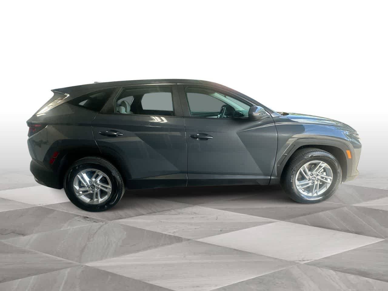 Used 2026 Hyundai Tucson SE FWD image 9