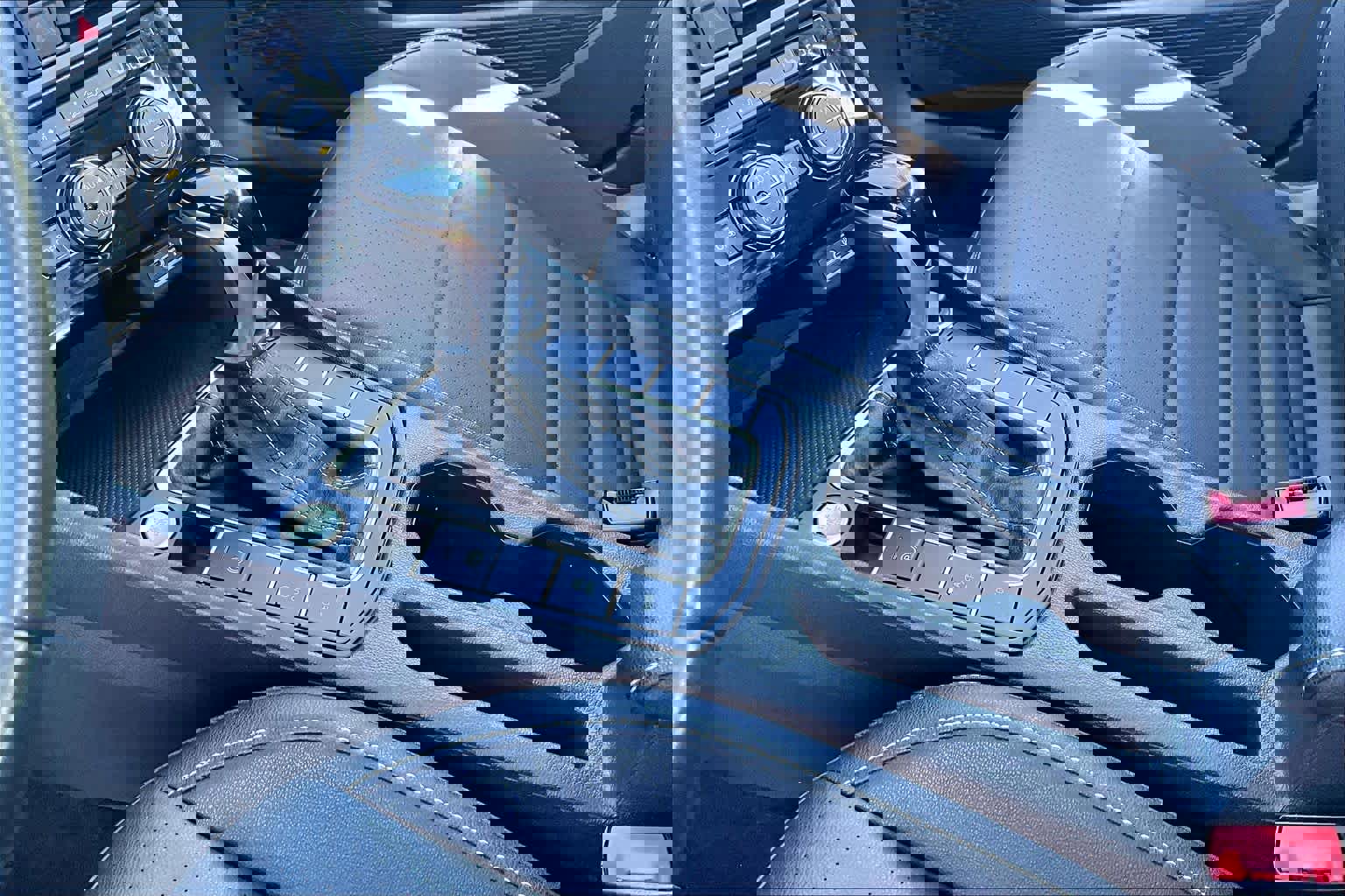 Used 2024 Volkswagen Jetta SE image 15