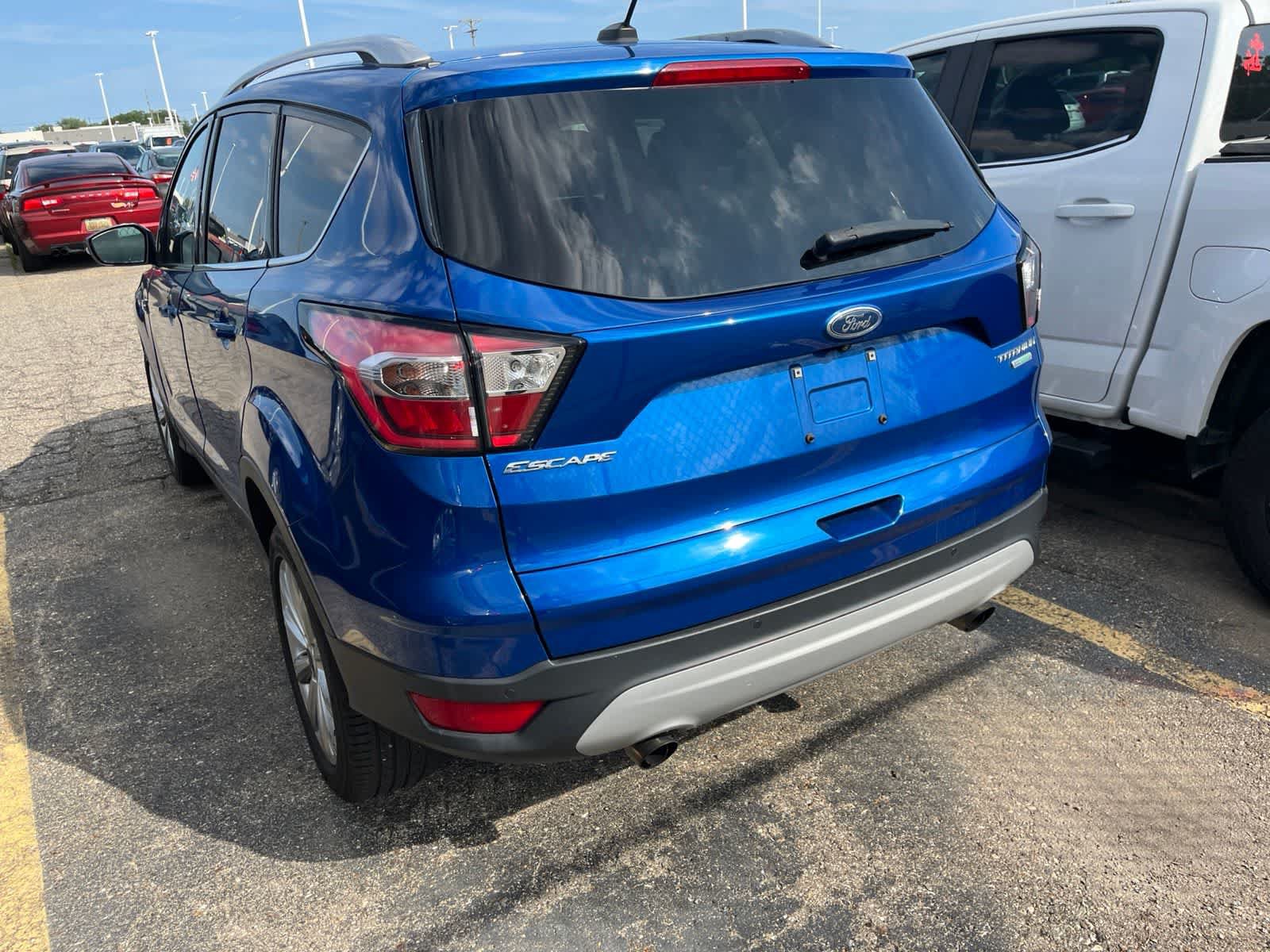 Used 2017 Ford Escape Titanium FWD image 11