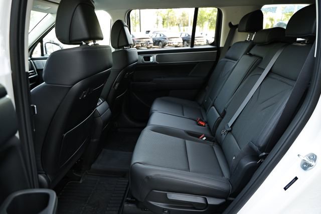 Used 2025 Hyundai Santa Fe SEL AWD/4WD image 24