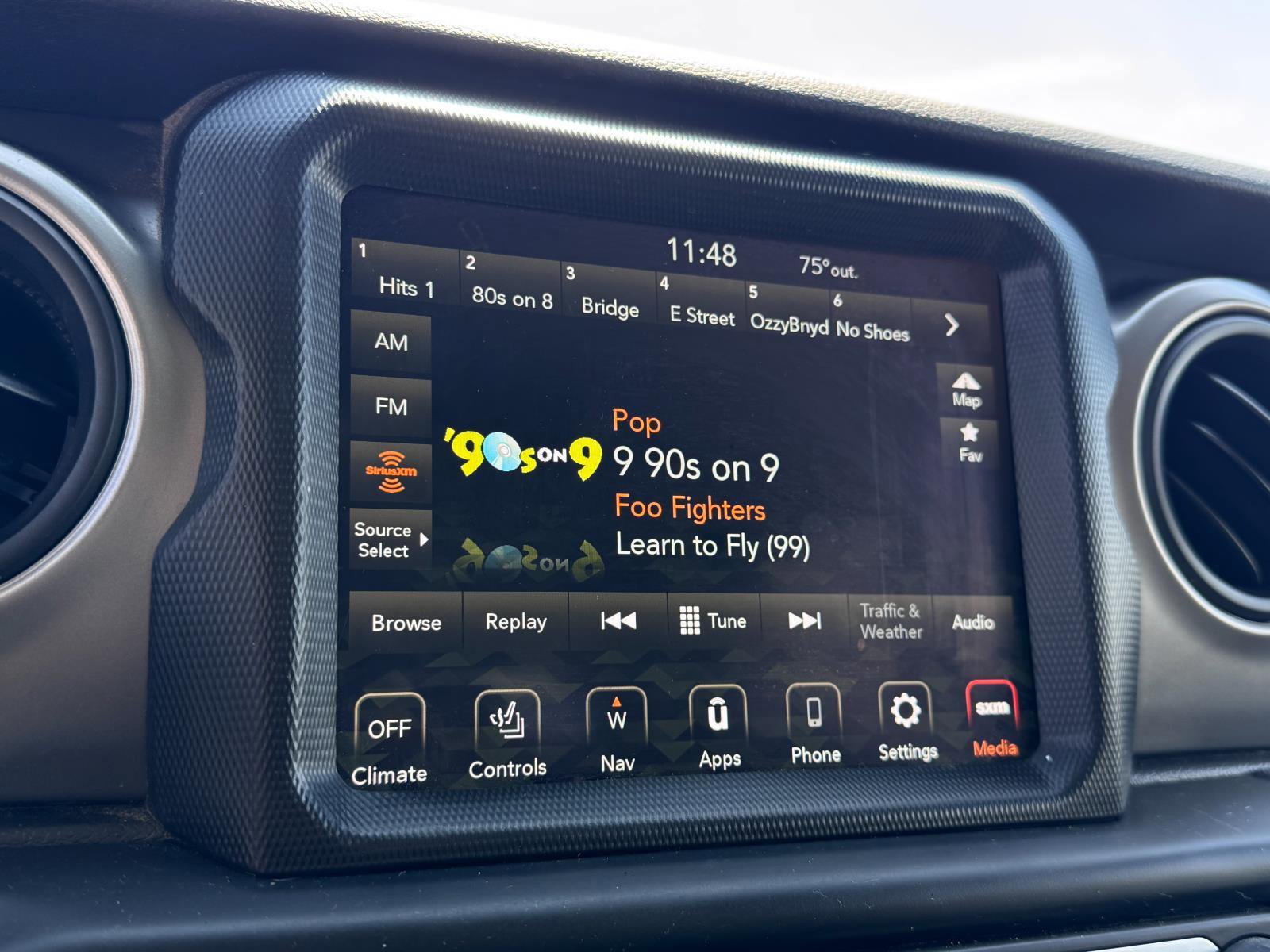 Used 2021 Jeep Gladiator Willys image 20