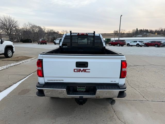 Used 2018 GMC Sierra 2500 SLE w/ SLE Preferred Package image 5