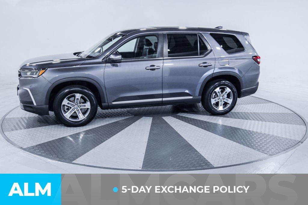 Used 2023 Honda Pilot EX-L image 3