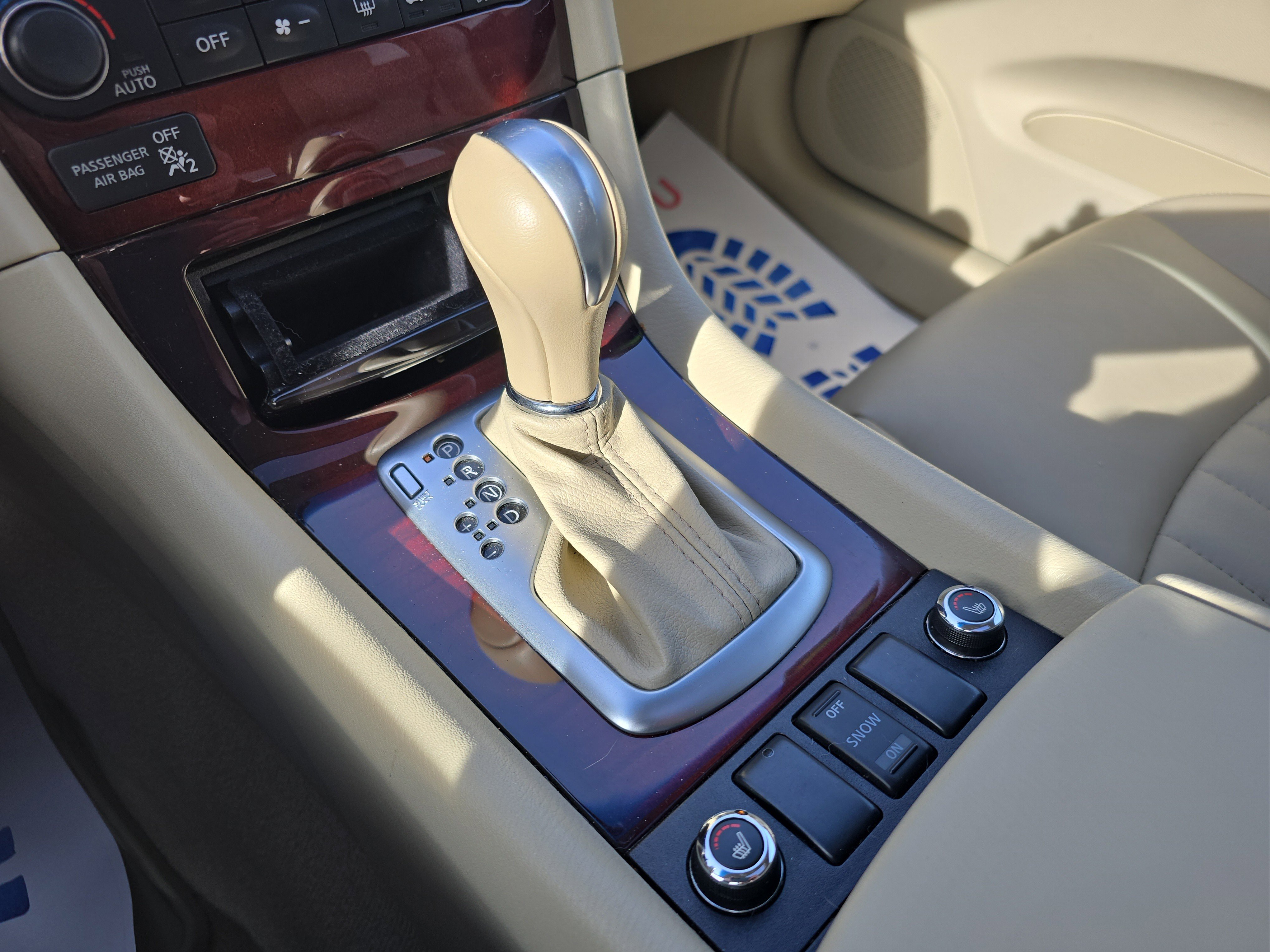 Used 2015 INFINITI QX50 Journey w/ Premium Package image 24