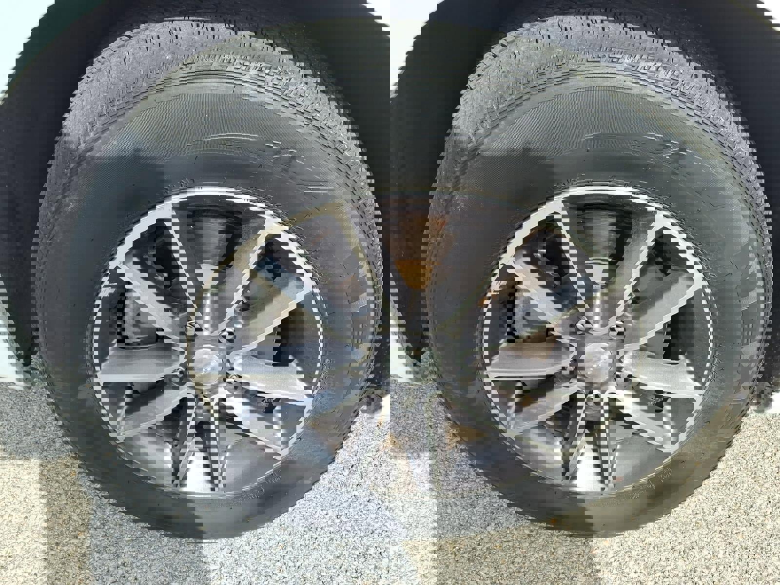 Used 2017 Dodge Grand Caravan SXT image 4