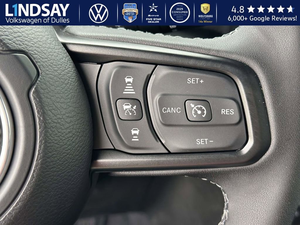 Used 2025 Jeep Wrangler Willys image 20