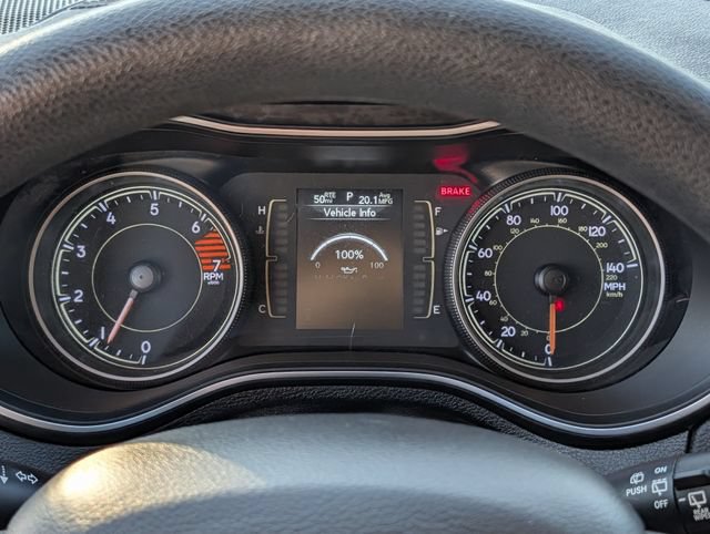 Used 2019 Jeep Cherokee Latitude w/ Popular Appearance Group FWD image 20