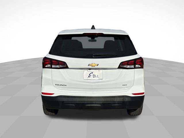Used 2023 Chevrolet Equinox LS AWD/4WD image 9