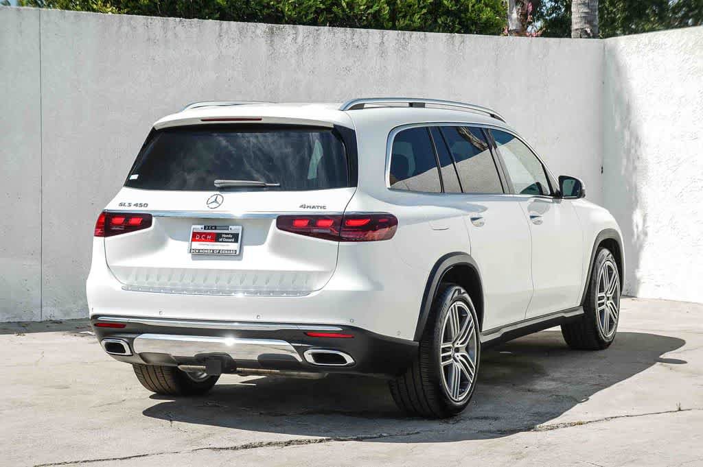 Used 2024 Mercedes-Benz GLS 450 4MATIC image 4