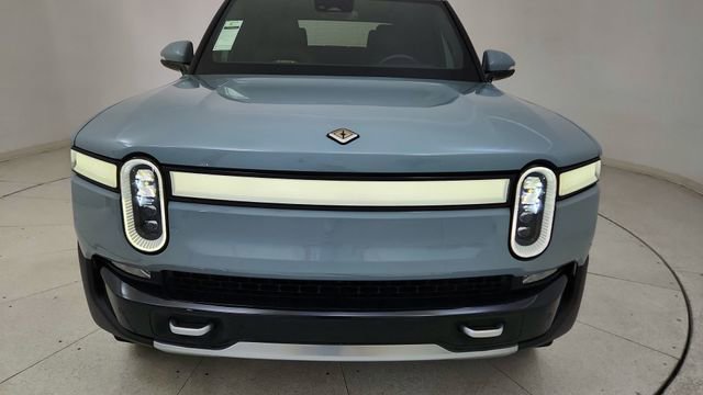 Used 2024 Rivian R1T Adventure image 9