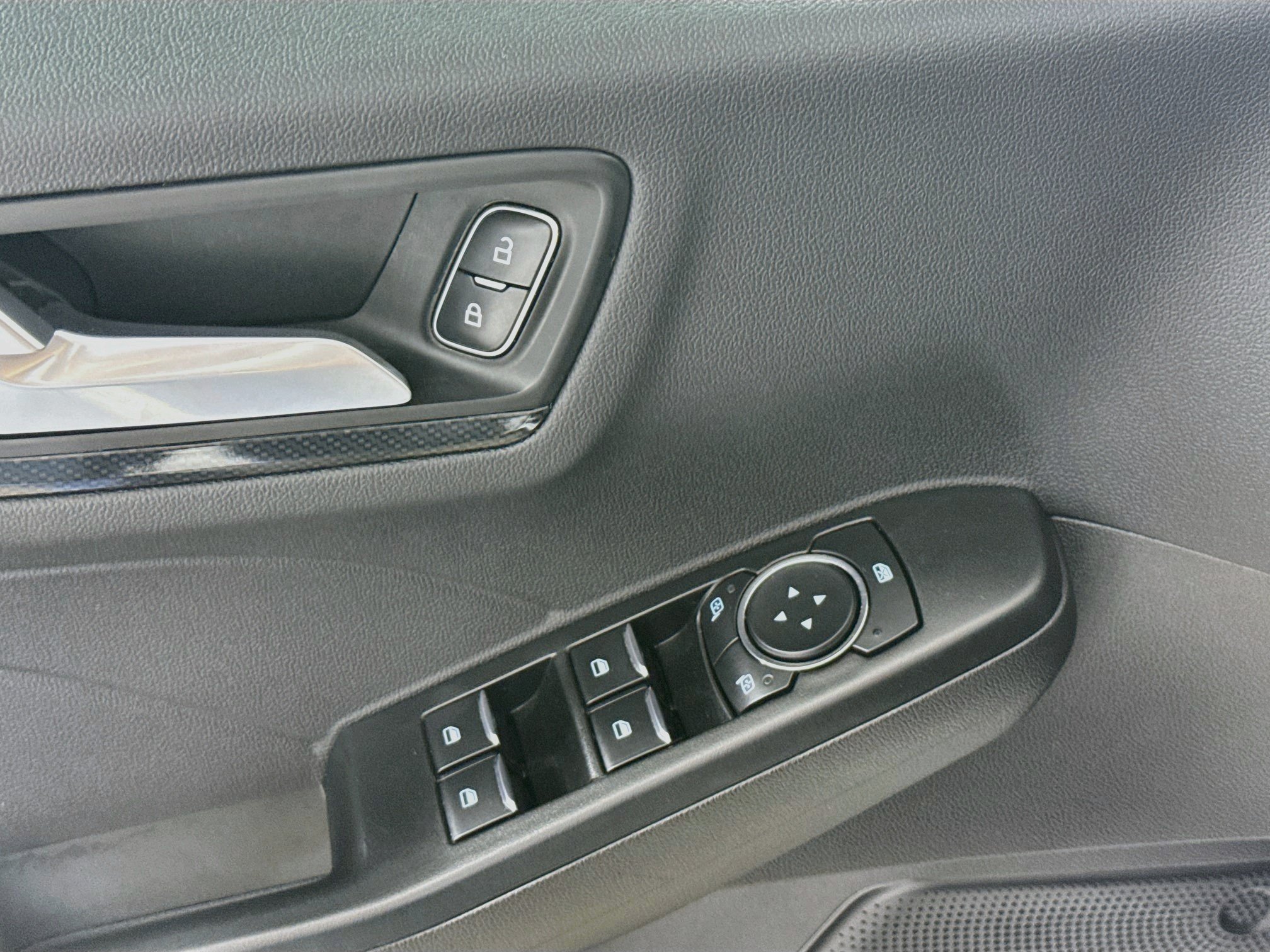 Used 2024 Ford Escape ST-Line w/ Tech Pack #1 FWD image 21