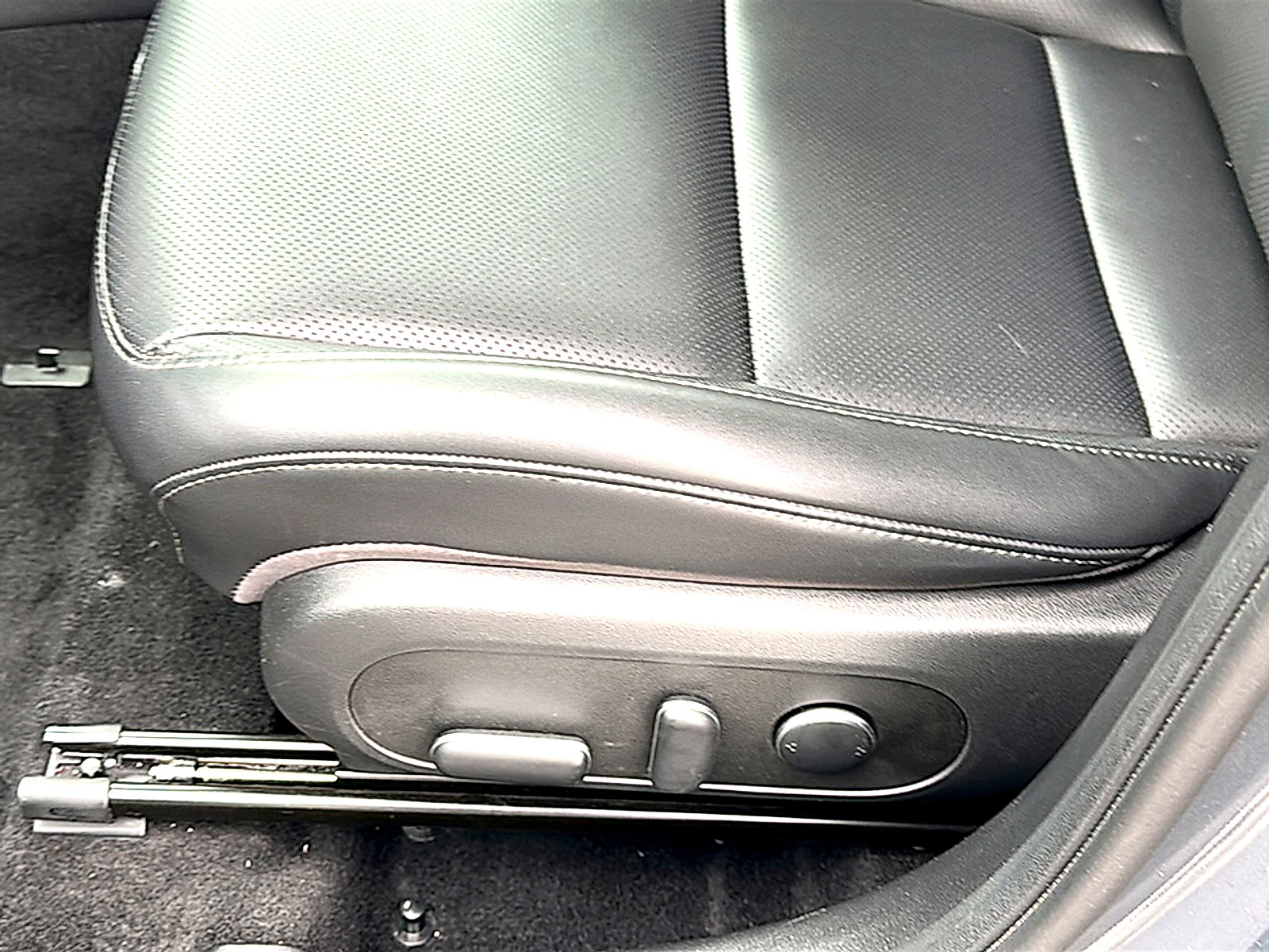 Used 2024 Hyundai Kona Limited image 15