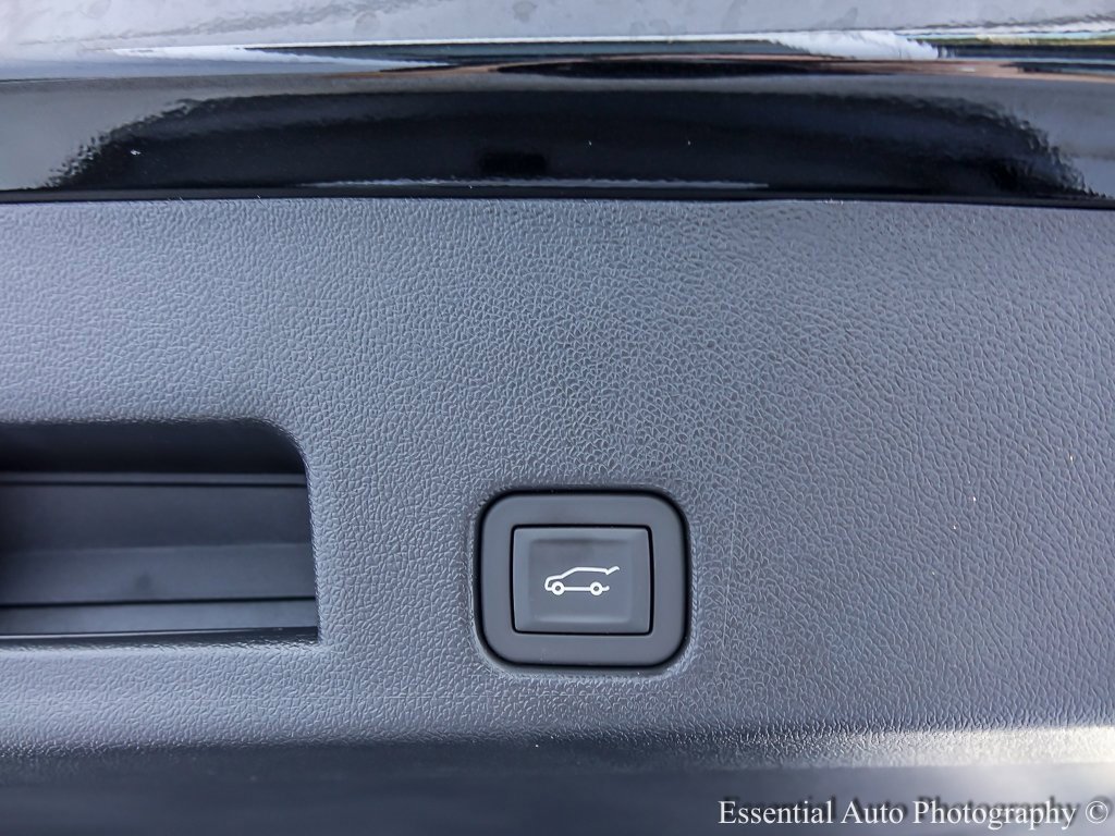 New 2026 Chevrolet Traverse LT w/ Driver Confidence Package image 23